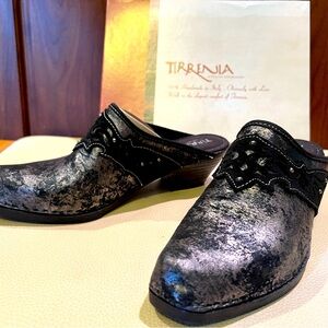 Tirrenia Italian Shoemakers handmade silver metallic boot slides